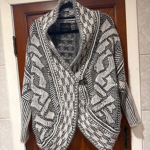 Zara cable knit sweater